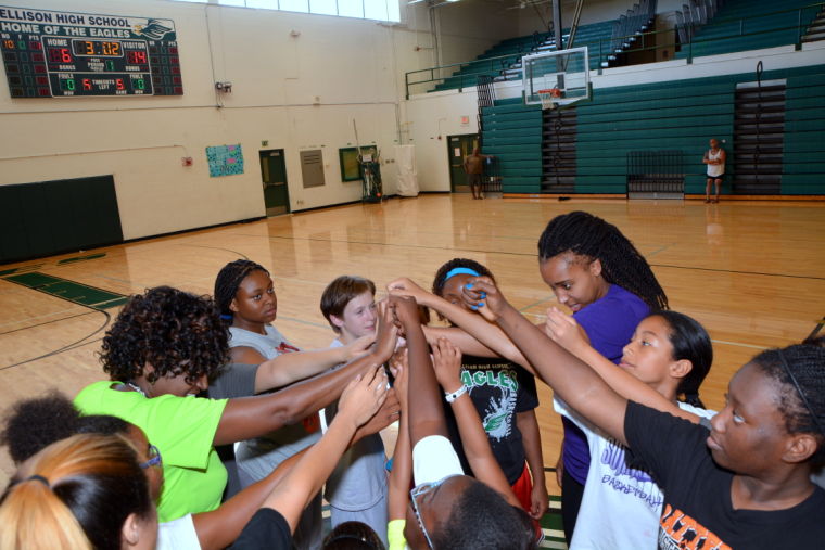 girls youth basketball camp